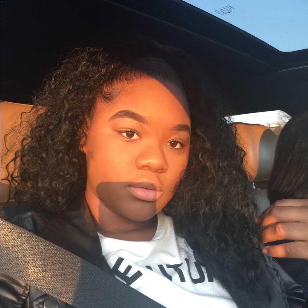 Meet your Posher, Jada